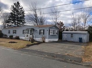 60 Heritage Dr, Warren, MA 01083