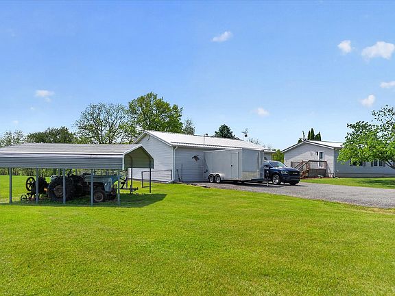 2nd image of 21172 29 1/2 Mile Rd