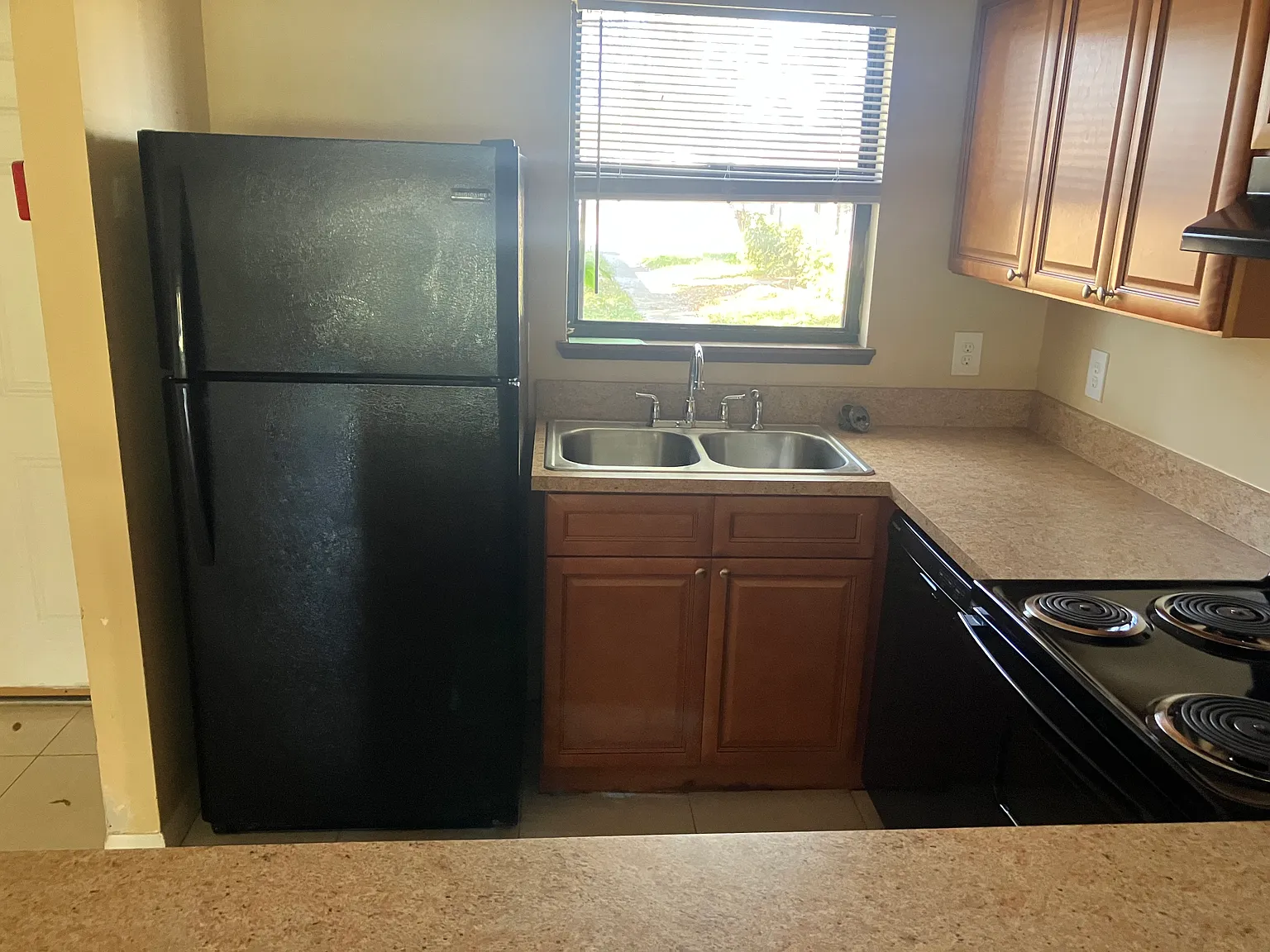 2 bed, 800 sqft, $1,200 — Photo 4