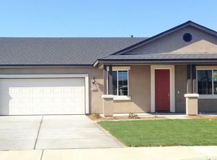 1398 W Banneker St, Hanford, CA 93230