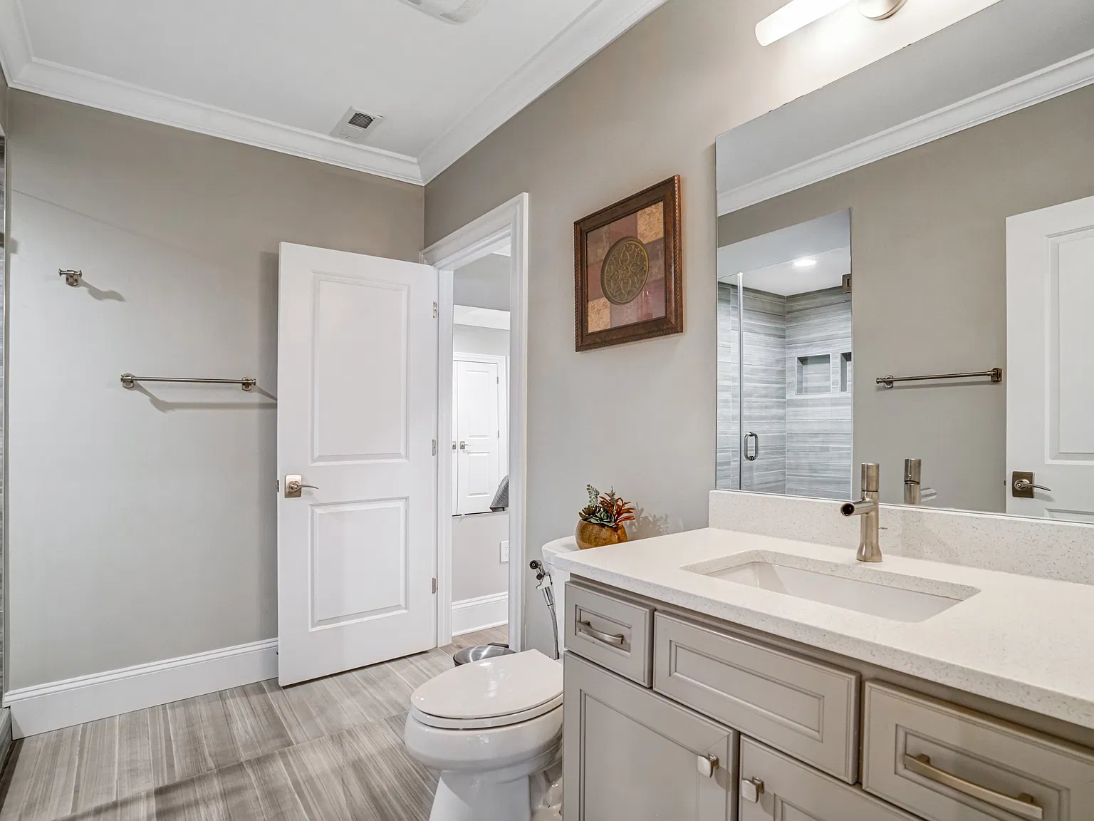 1712 Linwood Pl — Photo 4