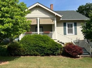 16 Lawrence St, Lyman, SC 29365