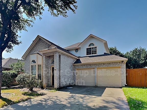 3rd image of 727 Marble Canyon Cir