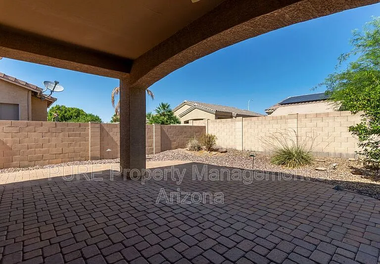 737 S Sycamore Pl — Photo 33