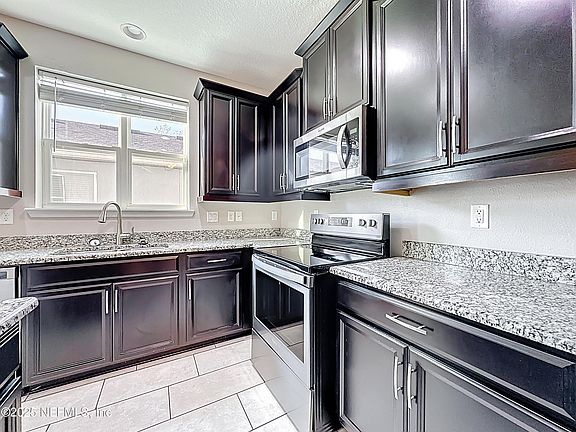 5th image of 14837 RAIN LILY Street