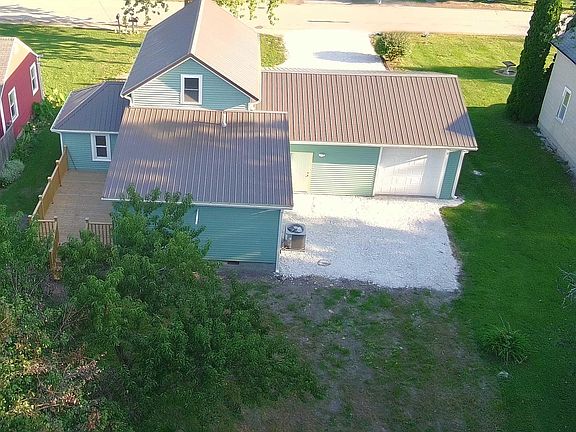 5th image of 1004 E 8th St
