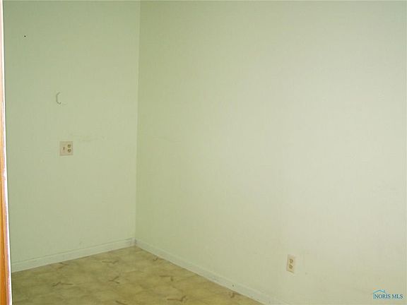 5th image of 1807 Elmwood Dr