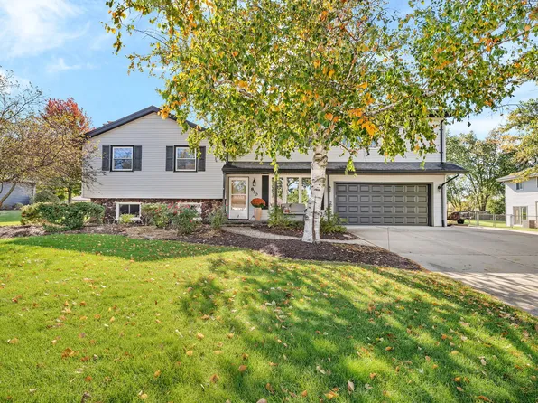 830 Wagon Dr, New Lenox, IL 60451