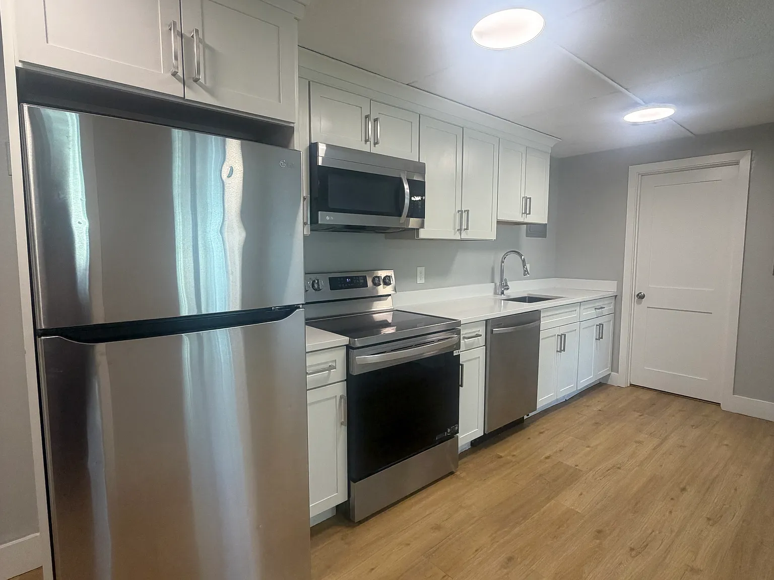 89 Woodrow Avenue — Photo 2