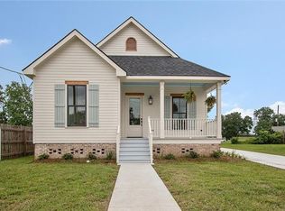 1942 Rose St, Arabi, LA 70032
