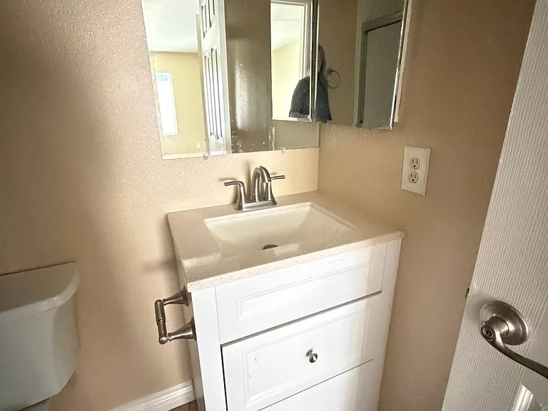 2672 Phipps Ave #A-D — Photo 10