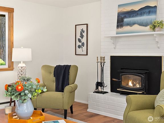 3rd image of 12249 N Madison Avenue NE