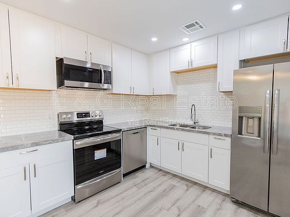 2nd image of 4644 E Caballero St APT 2