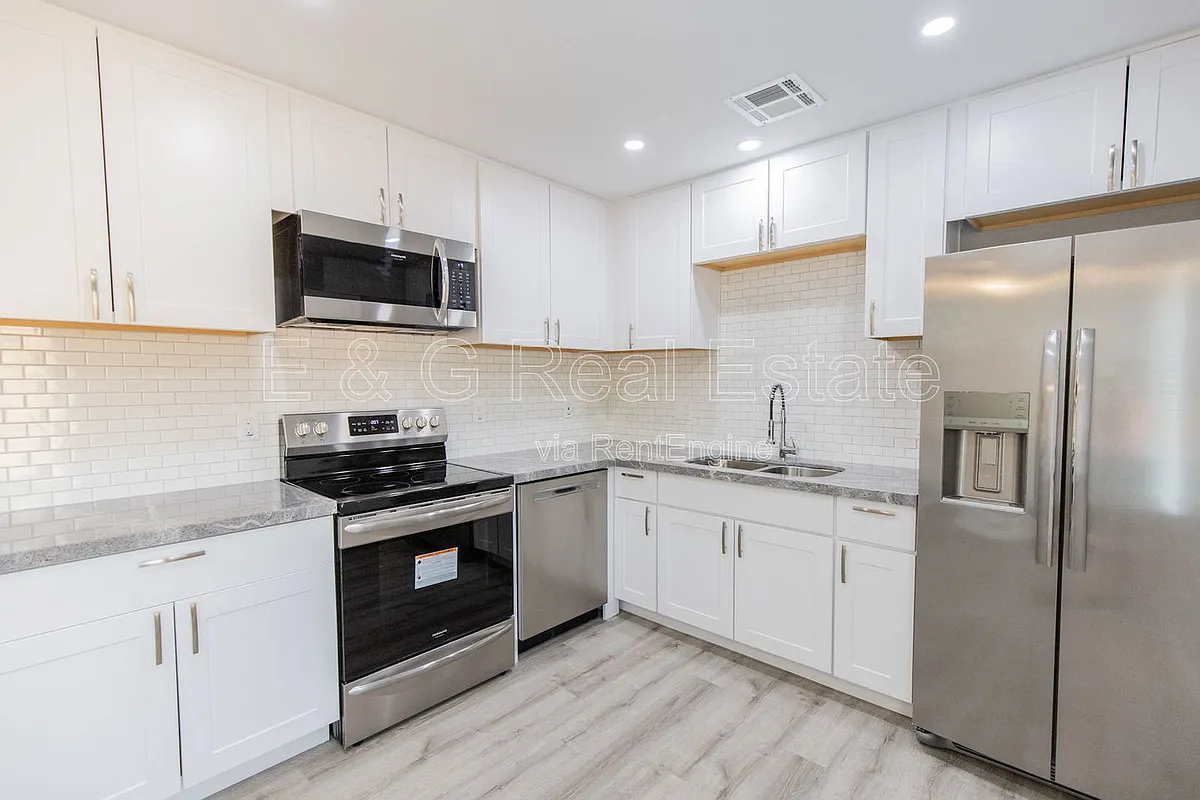 Building Photo - 4644 E Caballero St #2