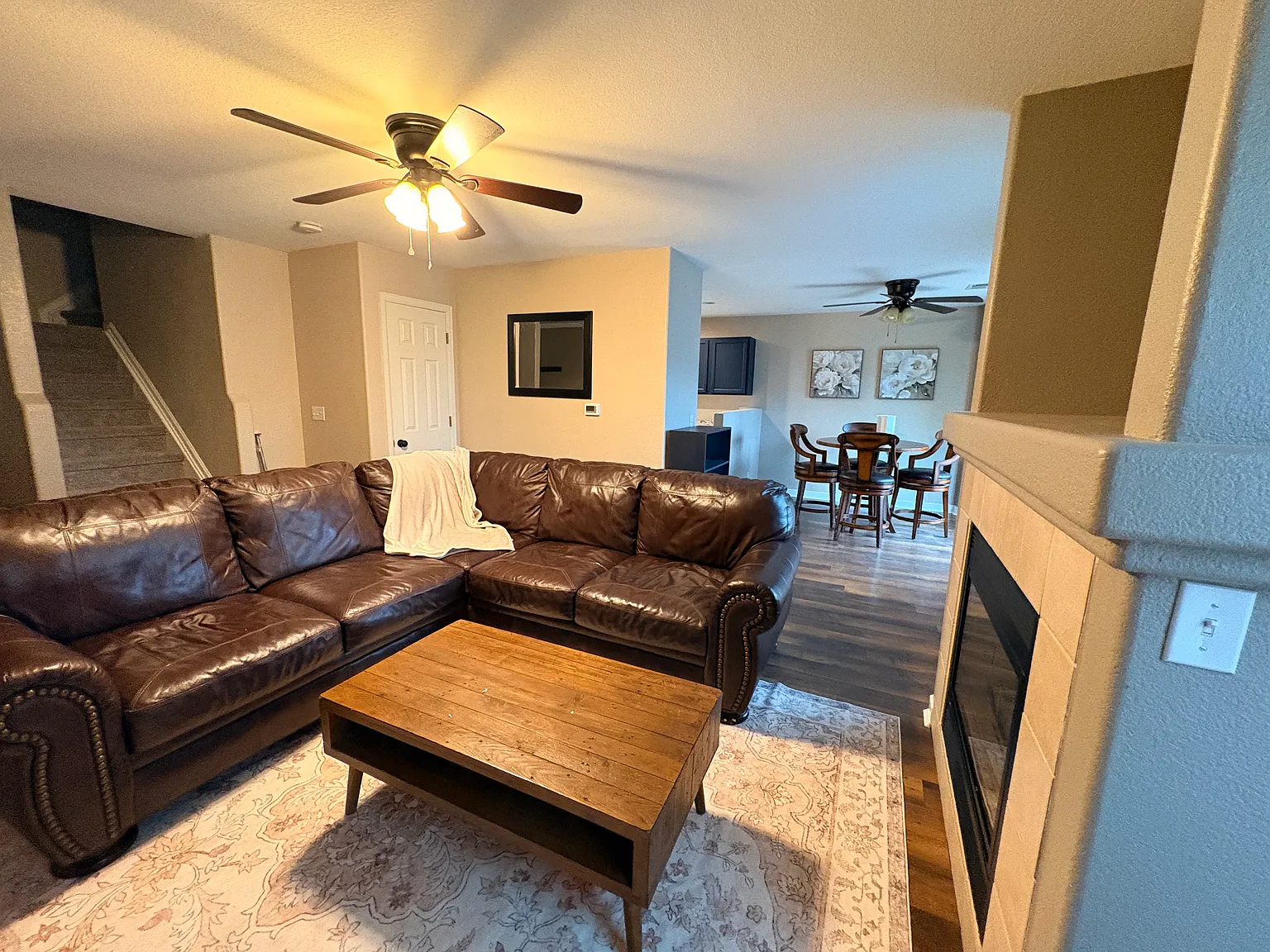 3 bed, $3,500 — Photo 2