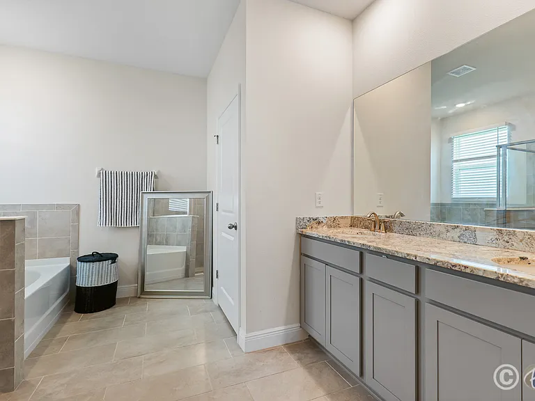 5689 Hawks Cay — Photo 9