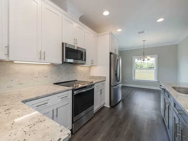 283 Tillis Ln — Photo 2