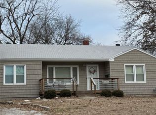 9712 E Westport Rd, Independence, MO 64052