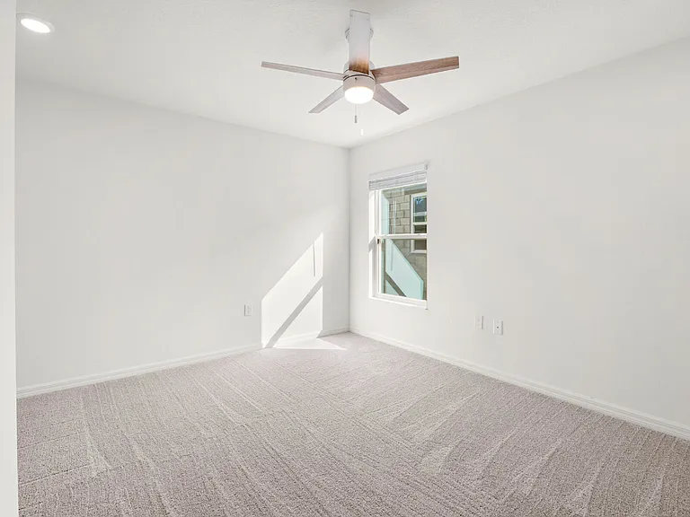 2192 Vinifera Dr — Photo 15