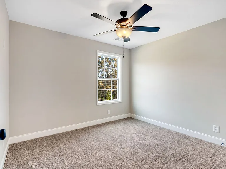 533 S Halifax Ct — Photo 18