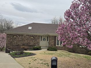 7415 Kort Way, Louisville, KY 40220