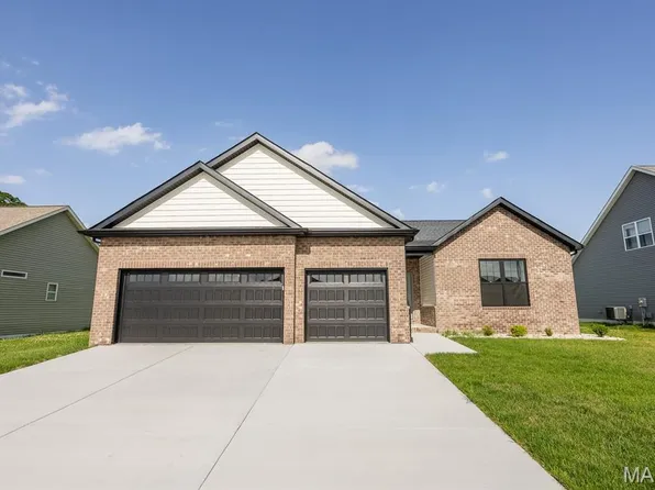 614 Mortar St, Mascoutah, IL 62258