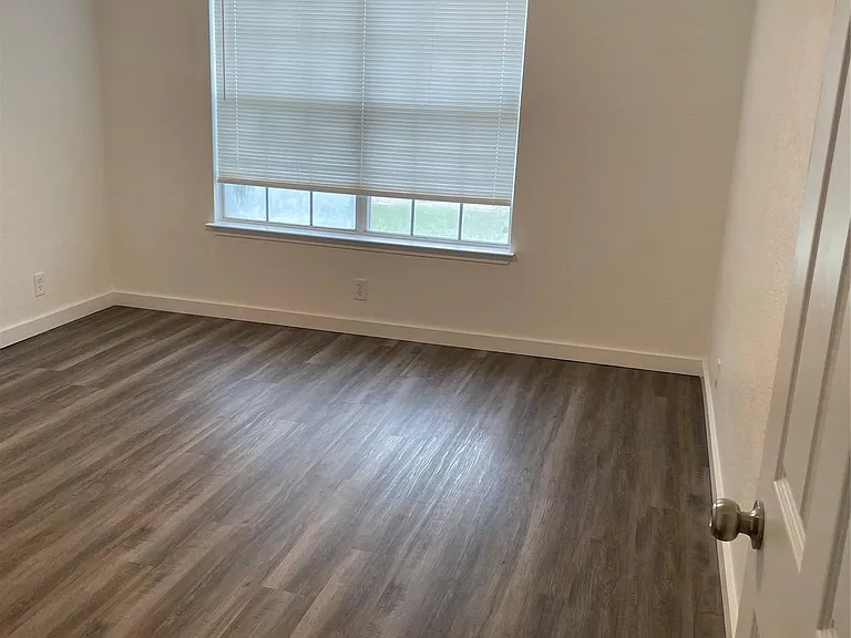 304 Will Ln — Photo 14