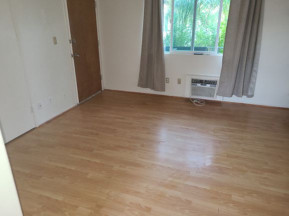 5th image of 610 E Acacia Ave APT 12