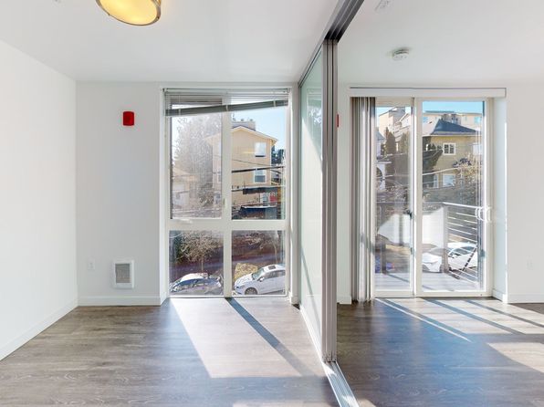2302 E Denny Way UNIT 413