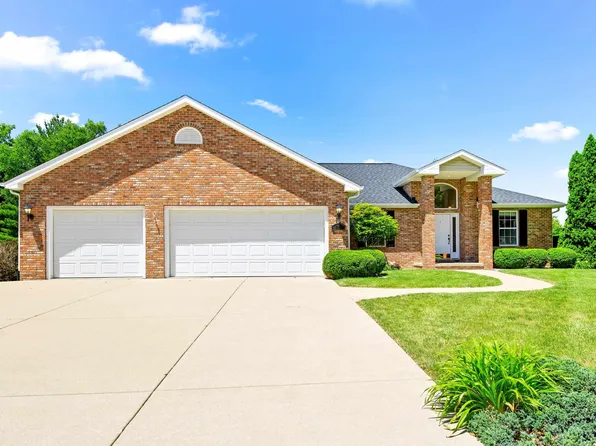 1201 Linden St, Morton, IL 61550