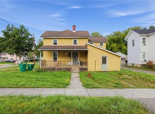 53 Grove St, Warsaw, NY 14569