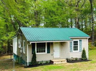 2067 Dunbar Rd, Woodlawn, TN 37191