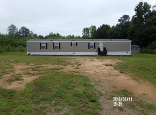 1960 Doctor Purdy Rd, Ebony, VA 23845