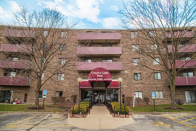 1st image of 1460 Fairlane Dr APT 526