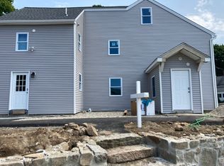 44 Mechanic St #2L, Foxboro, MA 02035