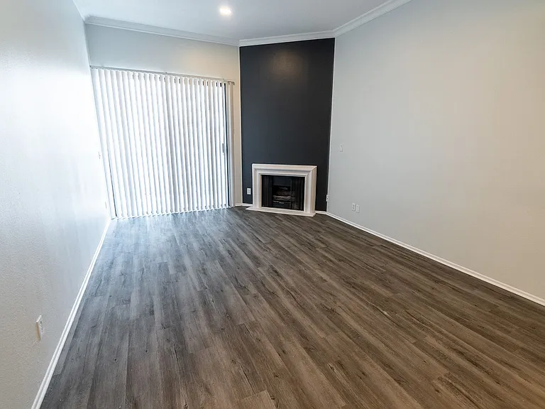 5235 Kester Ave — Photo 92
