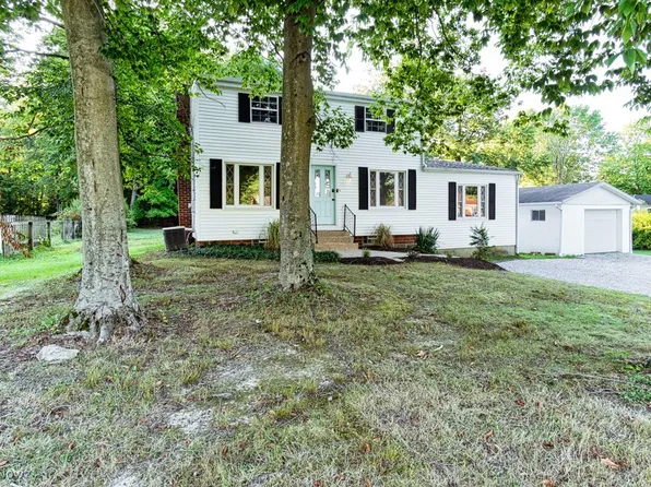 8380 Schubert Ave NE, Alliance, OH 44601