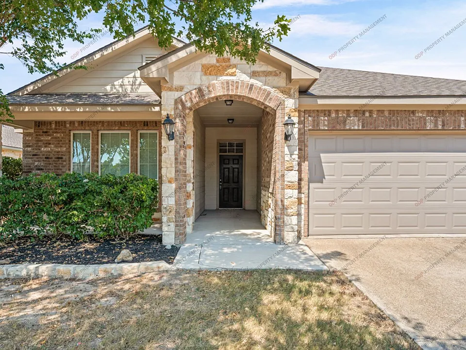 5816 Markham Dr