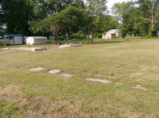 527 Harrison St, Brookfield, MO 64628