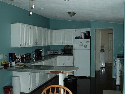2nd image of 1500 Sedgewick Ct