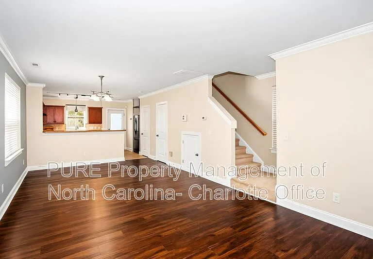 15959 Rose Glenn Ln — Photo 3