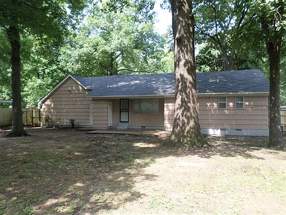 5378 Loch Lomond Backyard