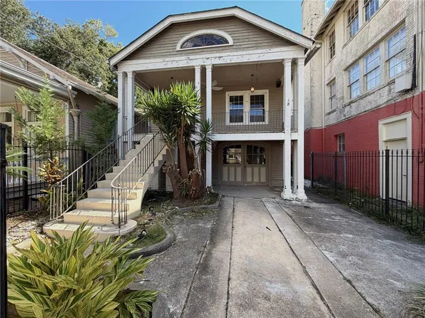 1619 General Pershing St, New Orleans, LA 70115