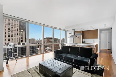 Rented by (Legacy) Elegran