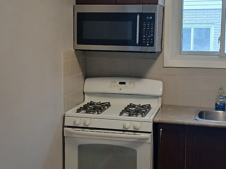 4492 Dorchester Rd — Photo 14