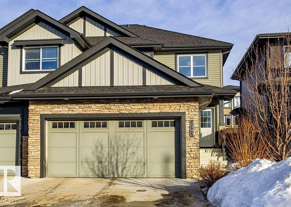 1st image of 2342 Wonnacott Cres SW