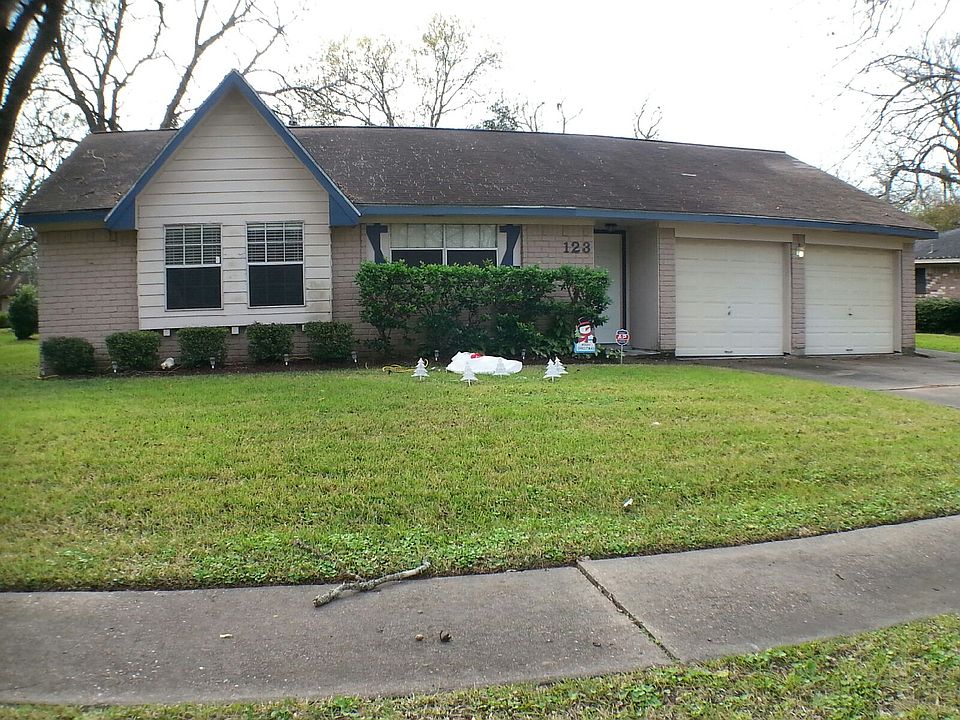 1st image of 123 Dogwood St