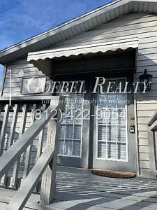 3 bed, 1.0 bath, 1004 sqft, $950 — Photo 2