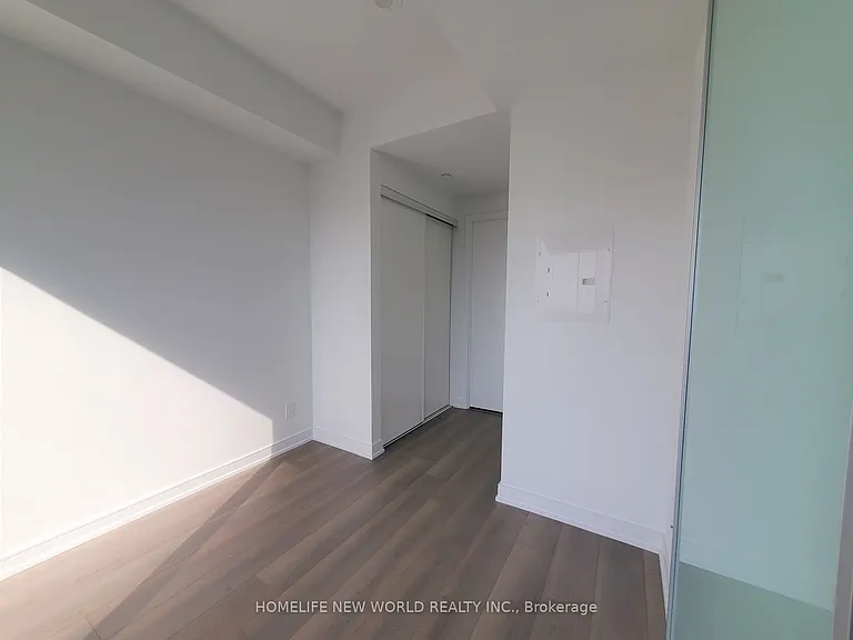 3 Gloucester St #3213 — Photo 4