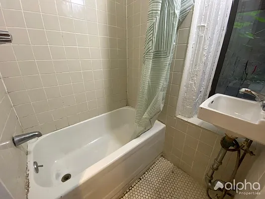 Rented by Alpha Properties NYC I LLC | media 5